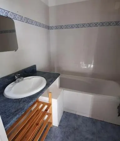 Holiday home La Aux Acacias~vacances Nature Et Au Calme *