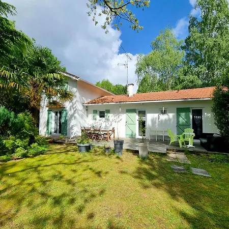 La Aux Acacias~vacances Nature Et Au Calme Holiday home